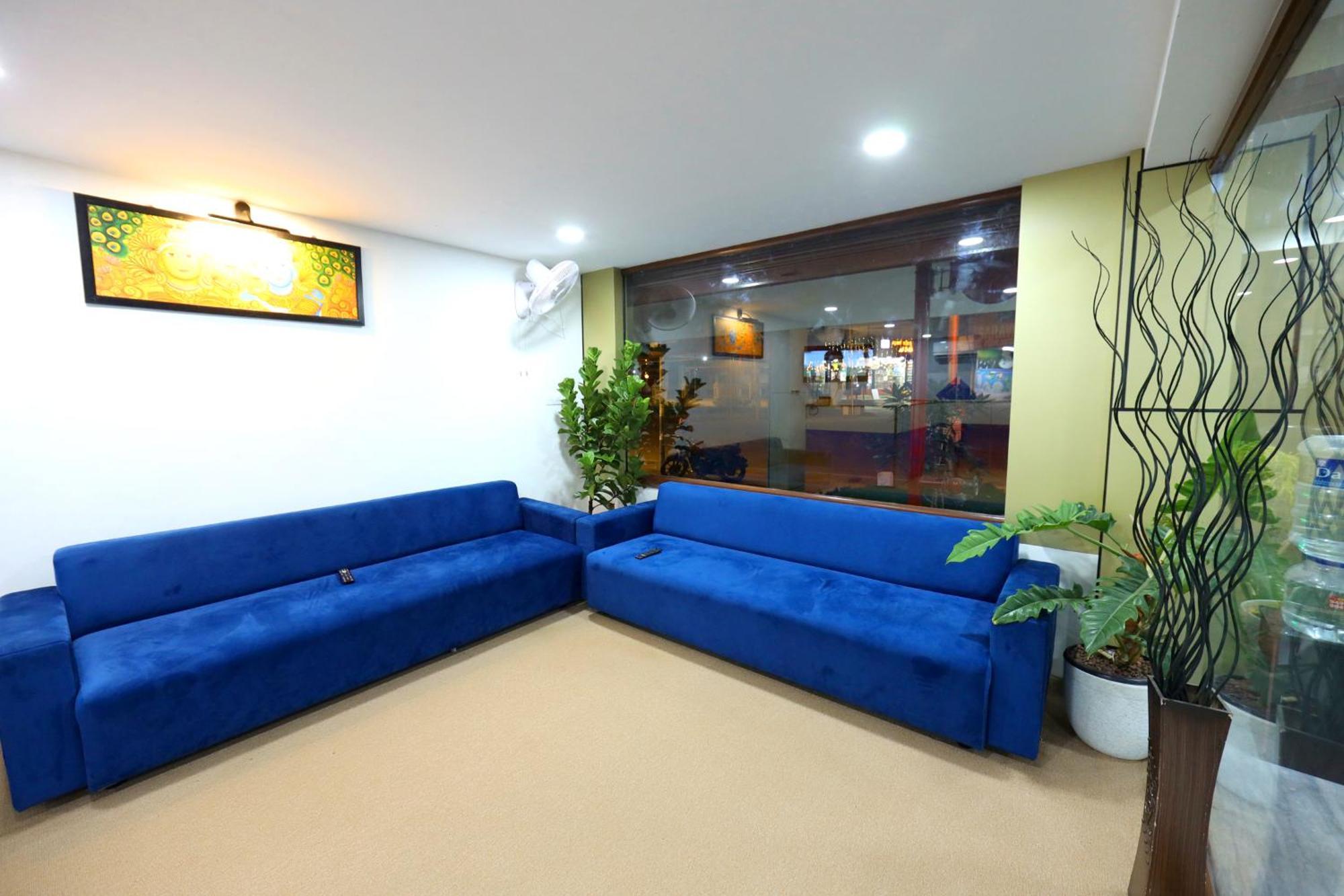 Temple View Residency Hotel Chottanikara Exterior photo